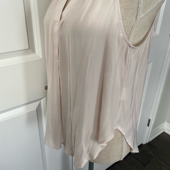 LUSH sleeveless blouse - Picture 3 of 6